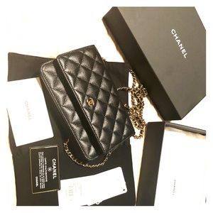 Brand new! Chanel caviar black WOC